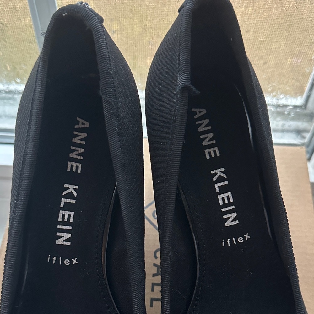 Anne Klein Black Heeled Pumps iflex - Picture 2 of 4